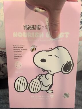 Peanuts X Celavi Snoopy Nourish Boost Face Mask Pack